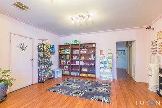 Reception Area (2016-08-24)