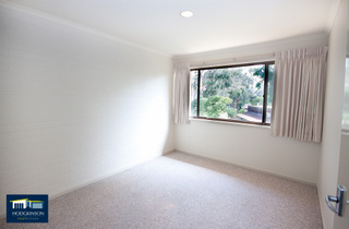 Bedroom 2 (2012-01-04)