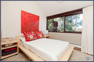Bedroom 2 (2011-04-11)