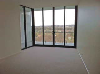 Lounge Room (2014-12-01)