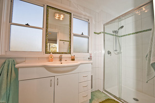 Ensuite (2009-10-01)
