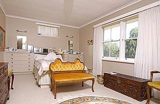 Master bedroom (2004-02-12)