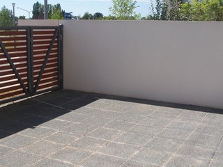 Front Courtyard (2008-01-24)