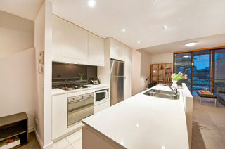 Kitchen (2011-10-27)