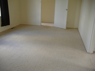 Lounge Room (2013-09-20)