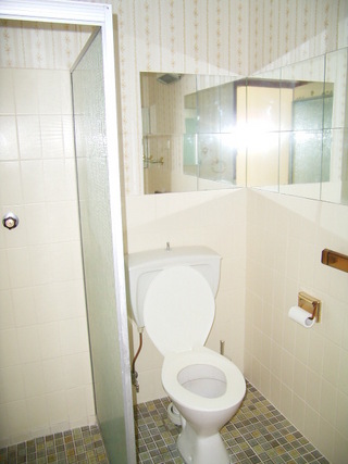 Ensuite (2006-08-17)