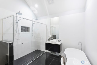 Bathroom with Stand Alone Soaker Tub (2019-02-12)