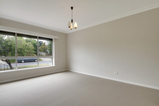 Lounge Room (2012-11-23)