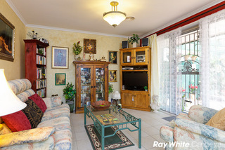 Living Room (2011-08-13)