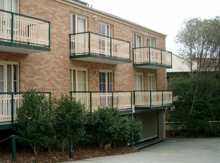 Apartment (2005-03-16)