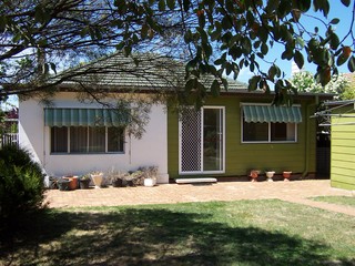 rear of home (2006-10-14)