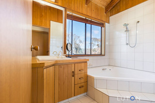 Main Bathroom (2019-04-12)