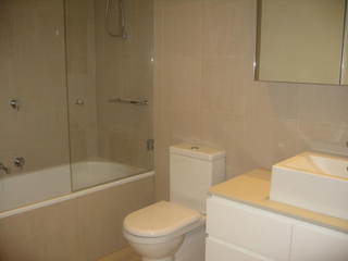 Bathroom (2008-10-09)