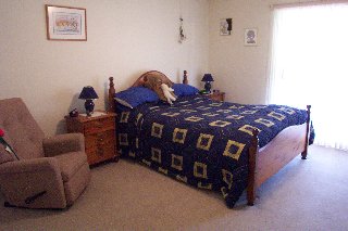 Bed 2 (2003-03-06)
