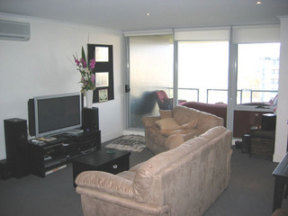 Lounge (2007-04-20)