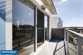 Balcony (2012-03-27)