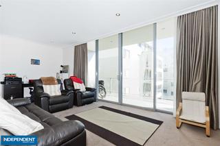 Living Room (2012-08-13)