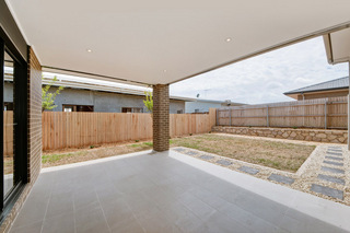 Alfresco under roofline (2011-11-09)