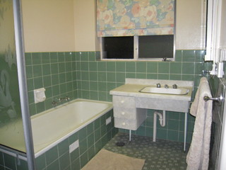 Bathroom (2010-06-28)