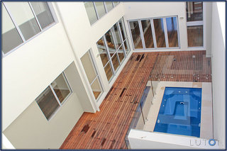 Courtyard (2012-05-28)