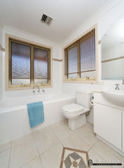 Bathroom (2008-09-10)