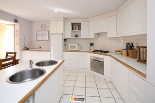 Kitchen (2010-09-22)