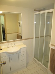 Bathroom (2012-11-12)