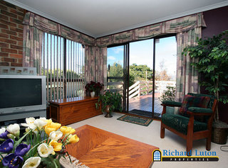 Lounge to Deck (2006-05-15)