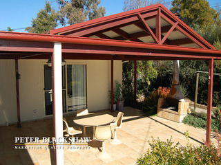 Pergola & Flat (2011-05-27)