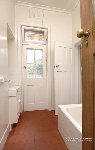 Bathroom (2006-02-16)