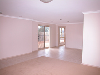 Lounge thru dining (2005-06-16)