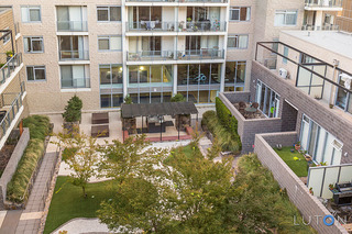 View Over Central Courtyard (2016-04-13)