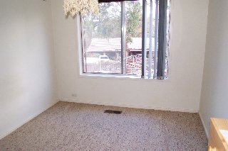 Bed 1 (2002-08-09)
