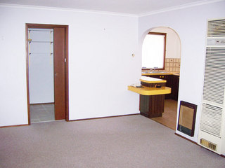 Family room (2006-12-18)