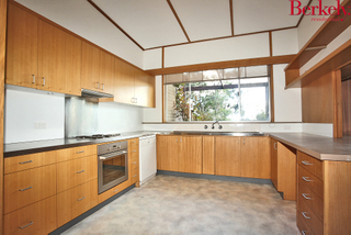 Kitchen (2010-10-14)