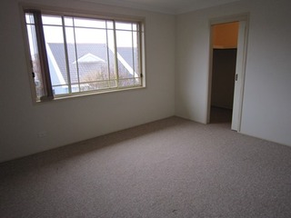 Bedroom 1 (2015-12-21)