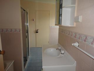 Bathroom (2013-06-07)