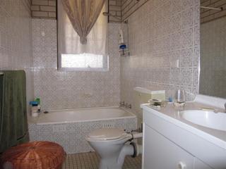 Bathroom (2010-01-28)