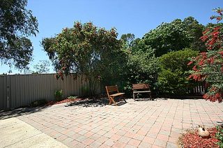 Courtyard (2007-11-14)