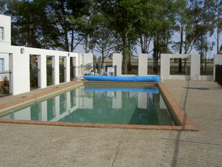 Pool (2006-07-21)