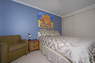 Bedroom 2 (2013-11-08)