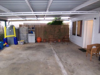 Carport/ courtyard (2008-06-12)