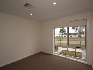 Bedroom (2017-01-03)