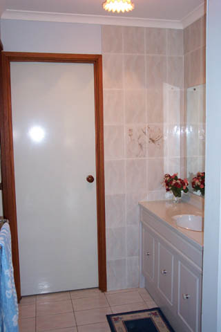 Bathroom (2002-10-01)