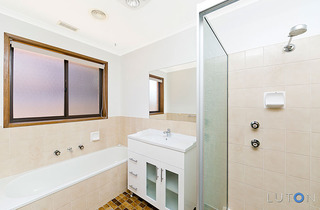 Bathroom (2016-02-15)