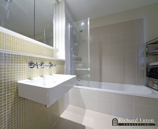 Bathroom (2008-06-12)