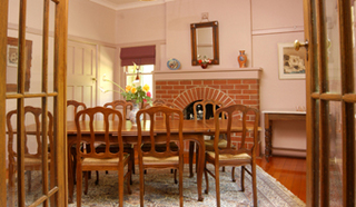 Dining (2003-11-18)