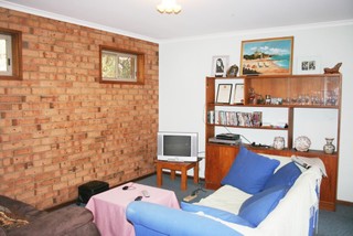 Family Room (2012-05-17)