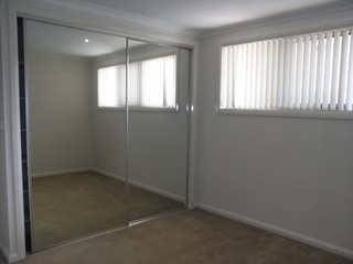 Bedroom 2 (2011-03-02)