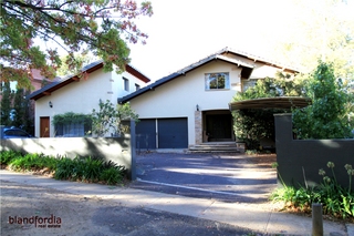 Main Photo (2011-06-17)